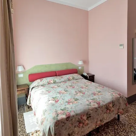 Apartmán Msnsuites Miralunga